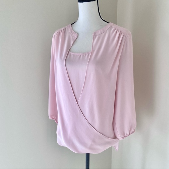 J. Jill Wearever Pale Pink Split V-Neck Drape Front Blouse Size M - Picture 3 of 10